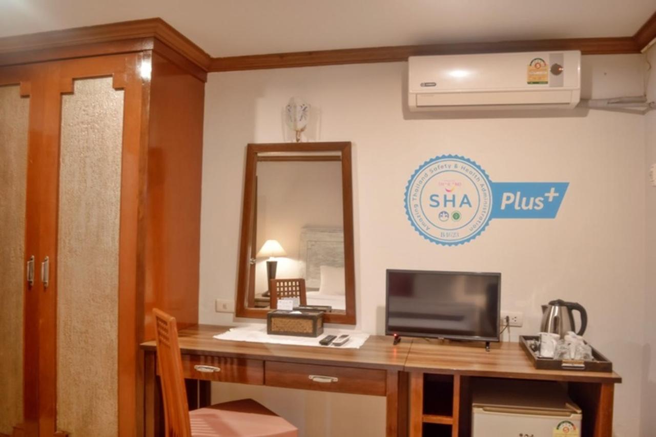Le Tanjong House Hotel Patong Luaran gambar