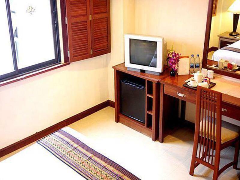 Le Tanjong House Hotel Patong Luaran gambar